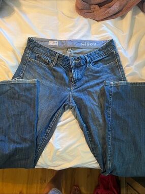 GAP Straight Leg Women's Jeans in Blue Denim